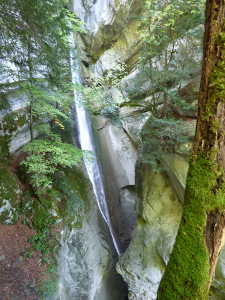 La grande cascade d'Angon.